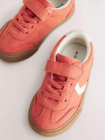 Next Sneaker in Rot