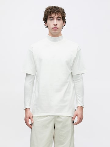 Nike Sportswear T-Shirt 'ESS' in Weiß