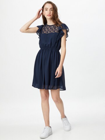 VERO MODA Šaty – modrá