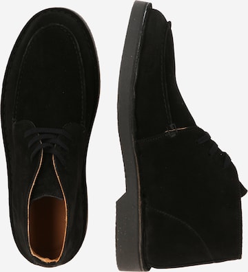 SELECTED HOMME أحذية Chukka 'RIGA' بلون أسود