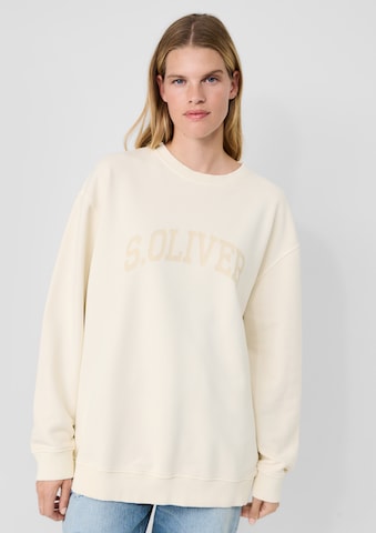 s.Oliver - Sudadera 'Vintage' en beige: frente