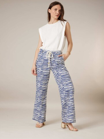 évasé Pantalon 'DONAZIA' Deeluxe en bleu