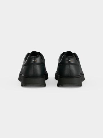 BOSS Низкие кроссовки 'Bulton Runn' в Черный