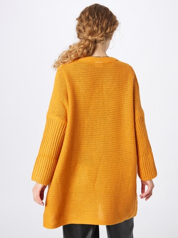 Pull-over oversize 'Vera' Noisy may en orange