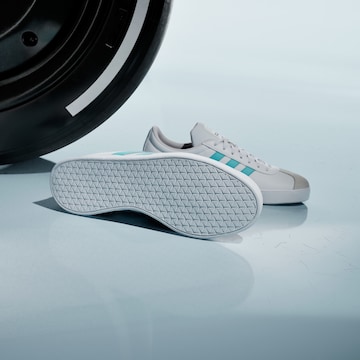 Chaussure de sport 'VL Court Mer' ADIDAS PERFORMANCE en blanc