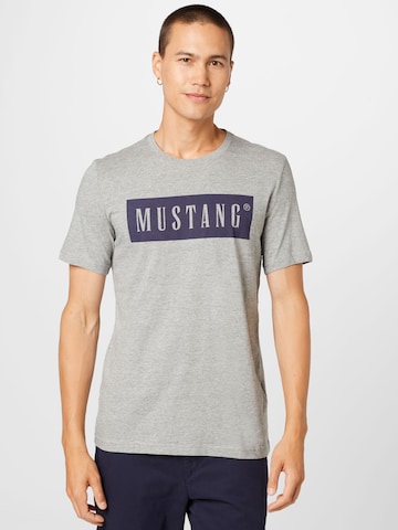 T-Shirt 'Alex' MUSTANG en gris : devant