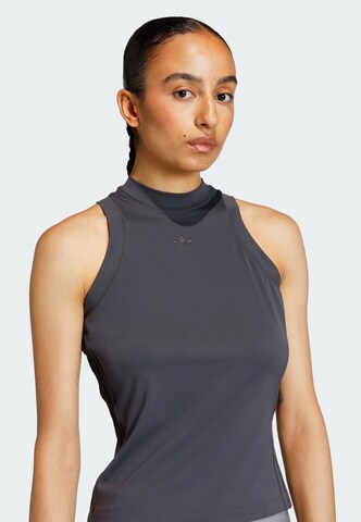 ADIDAS ORIGINALS Top 'Ess' in Schwarz