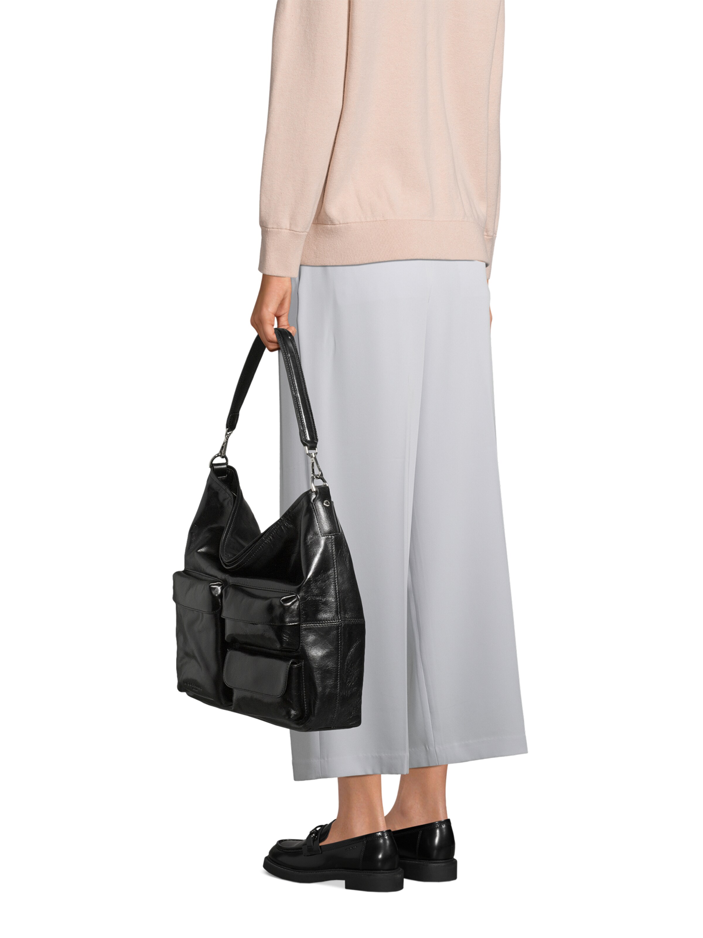 Liebeskind Berlin Shoulder bag in Black: front