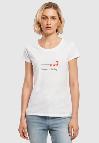 Merchcode Shirt 'Christmas Loading' in Wit: voorkant