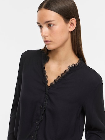 VILA Blouse 'VIGRACE' in Black