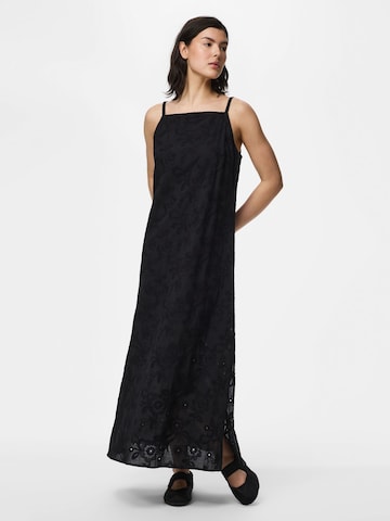 Robe PIECES en noir