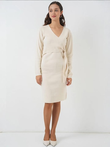 Bigdart Jurk in Beige