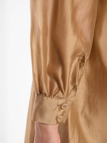 Ana Alcazar Kleid ' Dazah ' in Braun