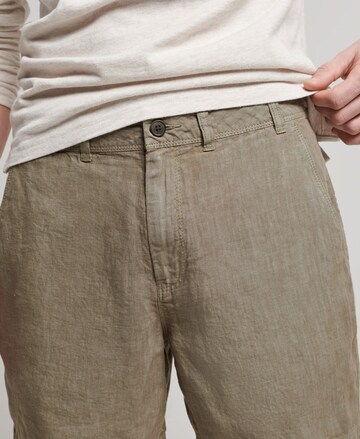 Superdry Regular Pants in Green