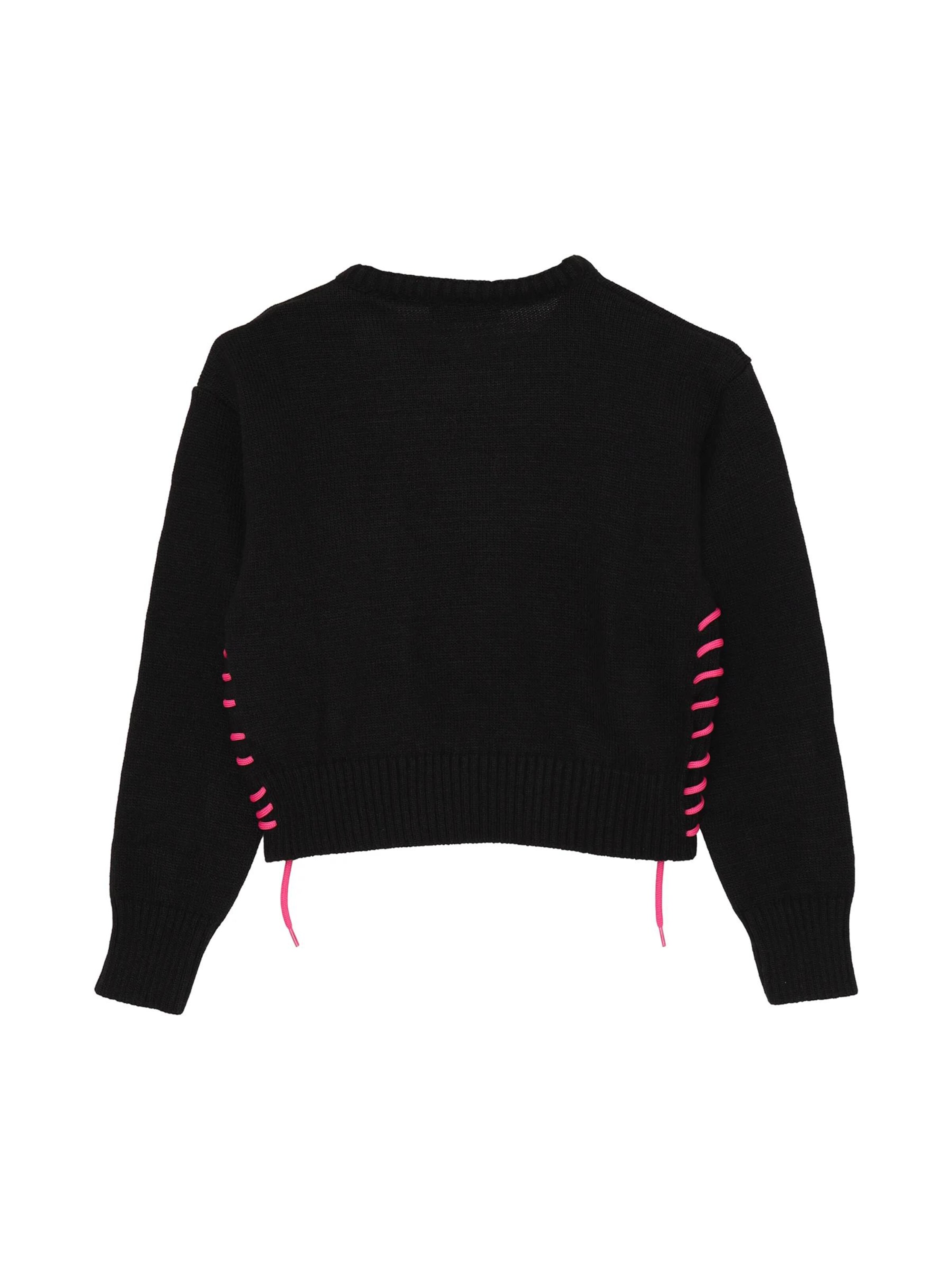 Gaelle Paris Set 'Pluto' in Black