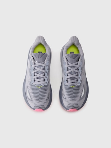Chaussure de course 'CLIFTON 9' HOKA en gris