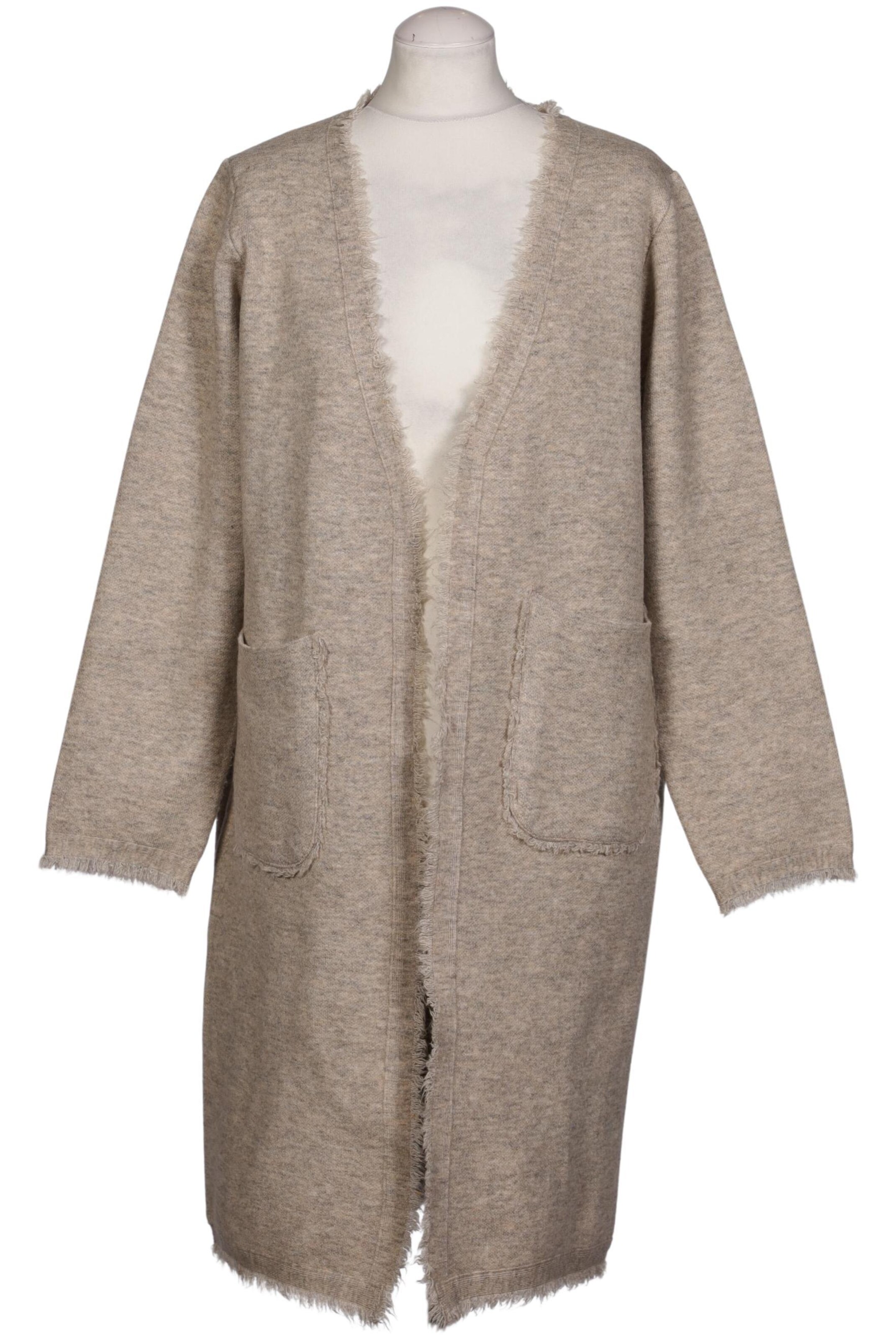 Zwillingsherz Sweater & Cardigan in S in Beige: front