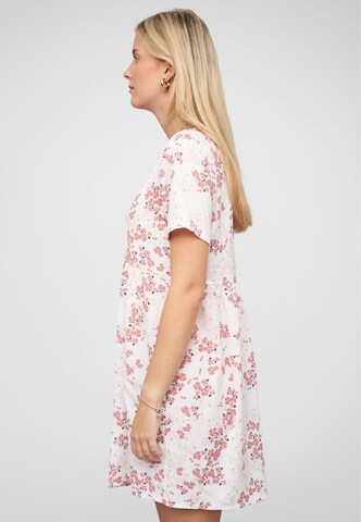 Abito camicia di Cloud5ive in bianco