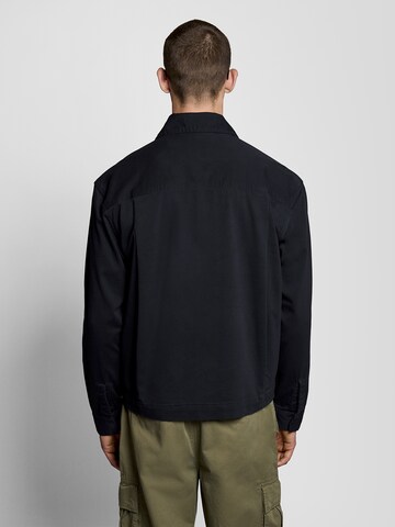 Lyle & Scott Tussenjas in Blauw