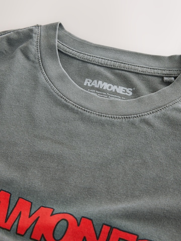 T-Shirt Next en gris