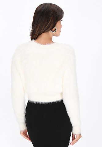 Cardigan 'Fashion Look' faina en blanc