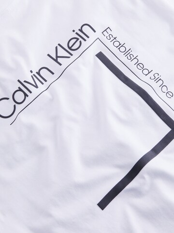 Calvin Klein Футболка в Белый