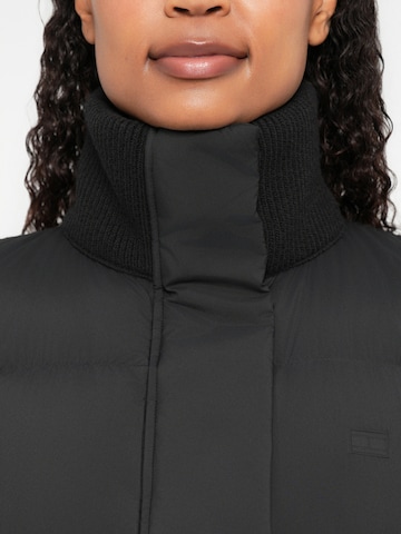 TOMMY HILFIGER Jacke in Schwarz