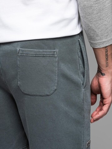 Ombre Loosefit Sporthose‌‌‌‌‌‌‌‌‌‌ in Grau