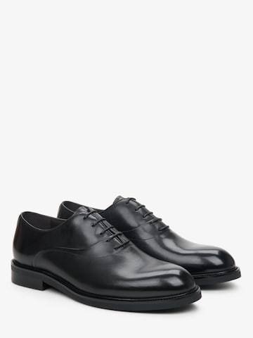 Estro Snøresko '288-32' i sort