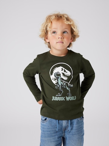 TWO SOON Shirt 'Jurassic World' in Groen: voorkant