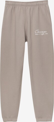 Pull&Bear Дънки Tapered Leg Панталон в сиво: отпред