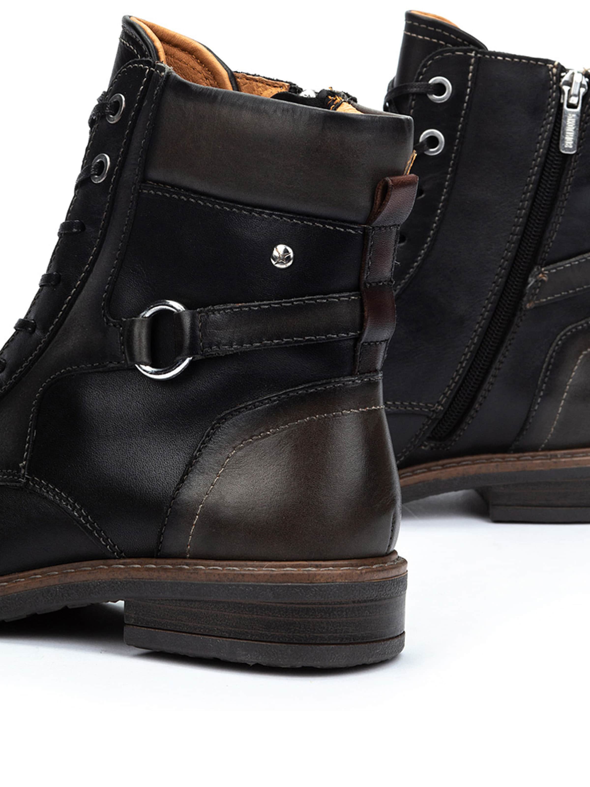 PIKOLINOS Lace-up bootie in Black