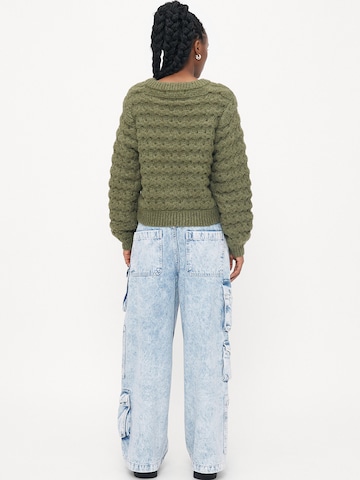 Vero Moda Petite Sweater 'VMLAURYN' in Green