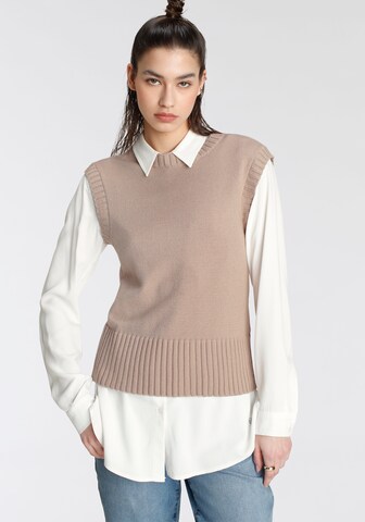 TAMARIS Sweater in Beige: front