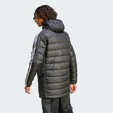 ADIDAS SPORTSWEAR Outdoorjacke 'Essentials' in Schwarz