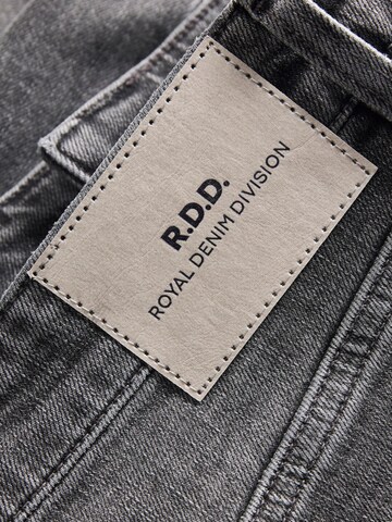 Regular Jean 'RDD Royal' R.D.D. ROYAL DENIM DIVISION en gris