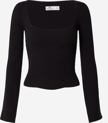 HOLLISTER Sweater in Black: front