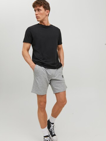 JACK & JONES - Regular Calças 'BEX' em cinzento