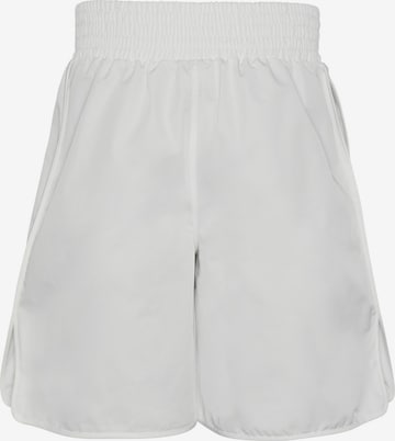 IIQUAL Loosefit Shorts 'EMERY' in Weiß