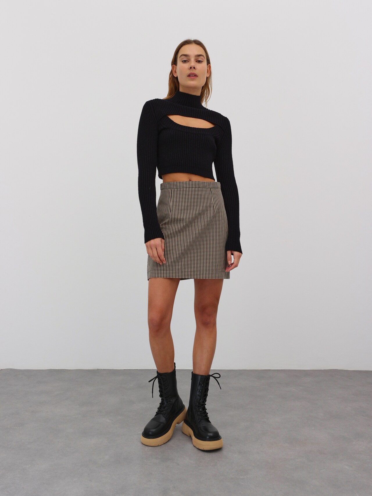 EDITED Produkte Shirt 'Yarina' schwarz