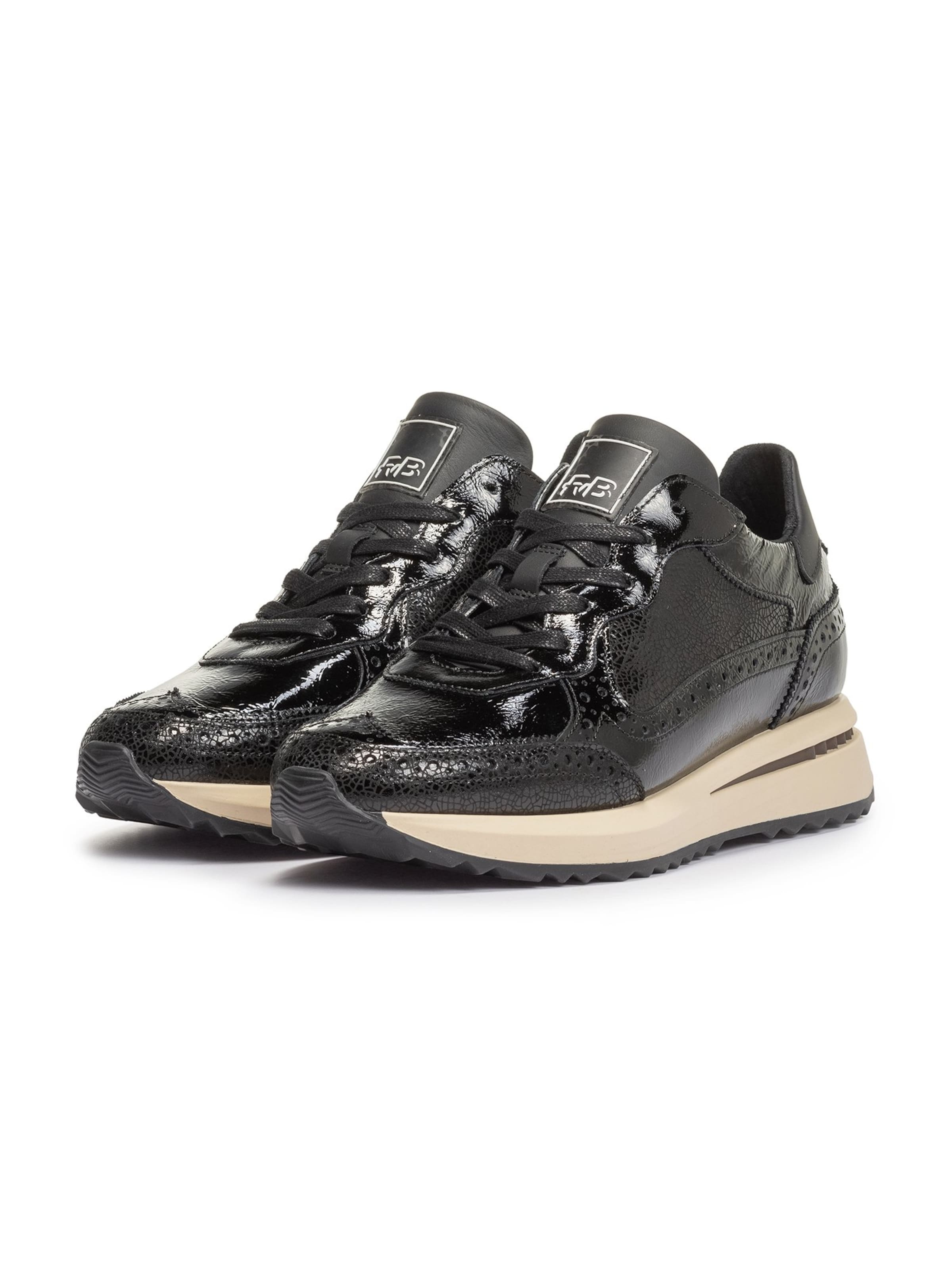 Sneaker bassa 'SUMI 07' di Floris van Bommel in nero: frontale
