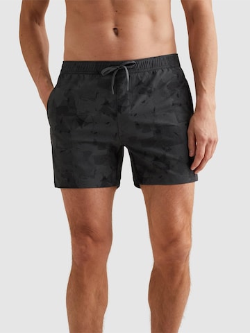 PME Legend Byxa 'Keyland swim shorts' i grå: framsida