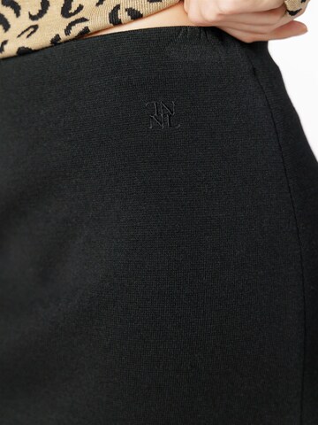 NAULOVER Skirt ' ' in Black: front
