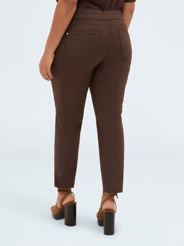 Fiorella Rubino - Skinny Pantalón en marrón