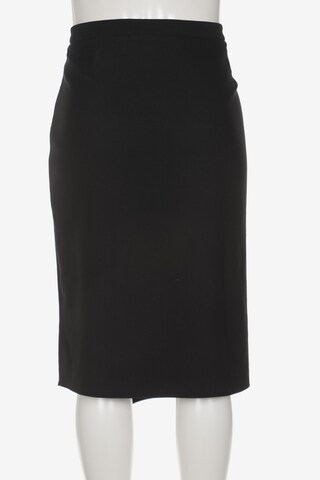 Sara Lindholm Skirt in 6XL in Black
