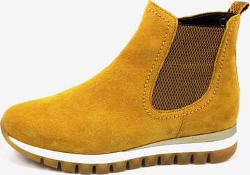 GABOR Chelsea Boots in Gelb