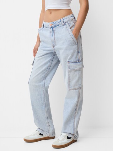 Loosefit Jeans cargo di Bershka in blu