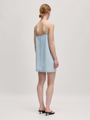 Robe 'Nanja' EDITED en bleu