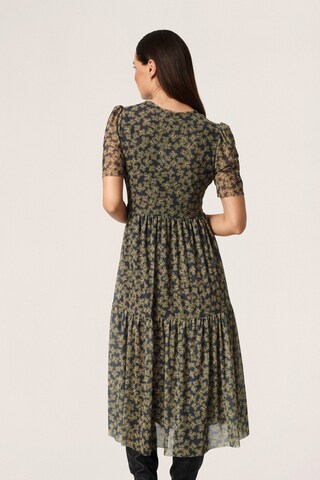 Robe 'Aldora' SOAKED IN LUXURY en vert