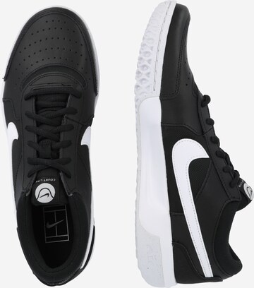 Pantofi sport de la NIKE pe negru